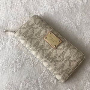 {Michael Kors} MK Logo Zip Continental Wallet